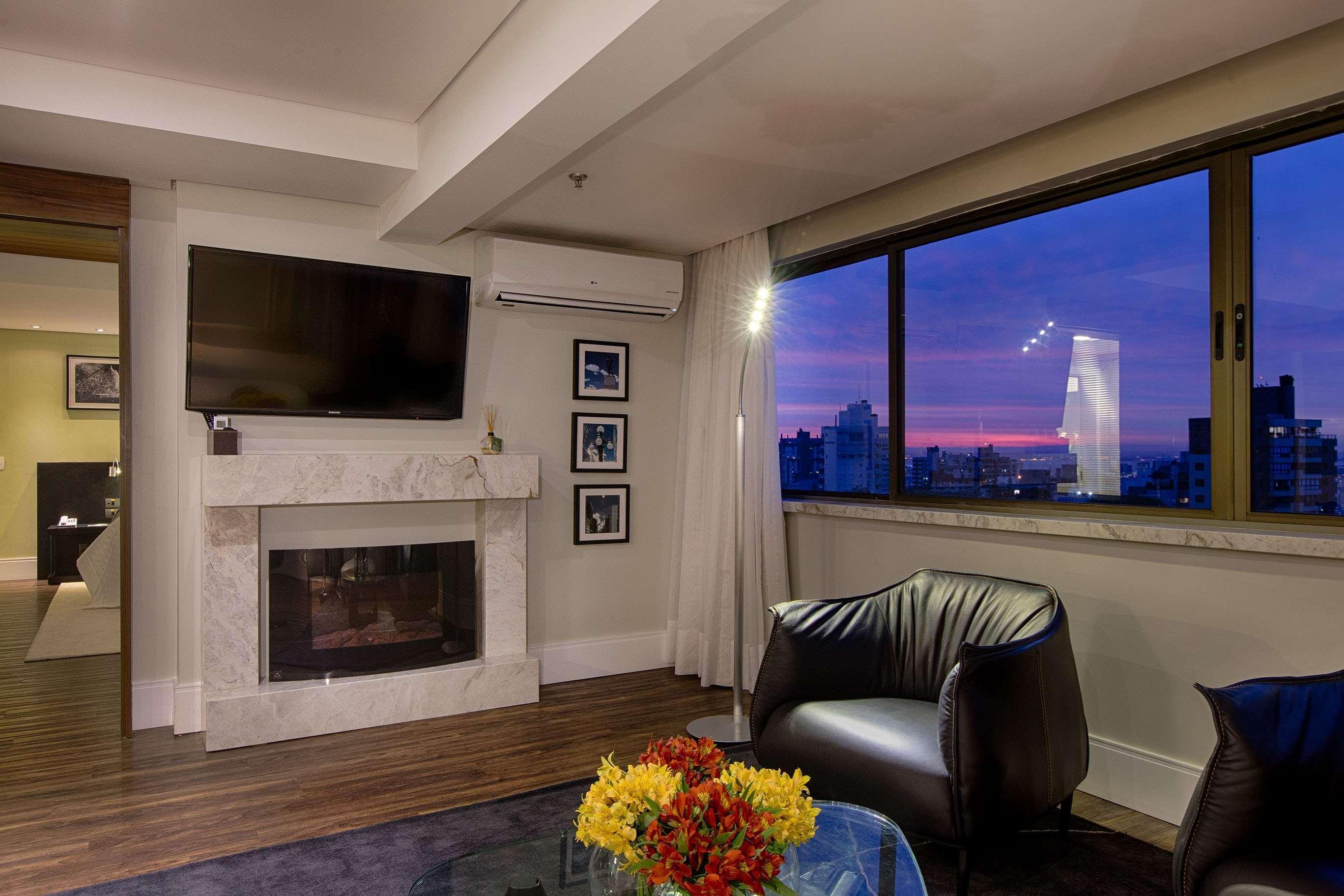 Art Hotel Transamerica Collection Porto Alegre Exterior foto A living room at the Mandarin Oriental, New York