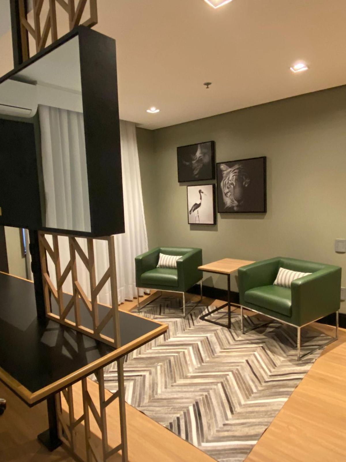 Art Hotel Transamerica Collection Porto Alegre Exterior foto The lounge at Cape Town International Airport